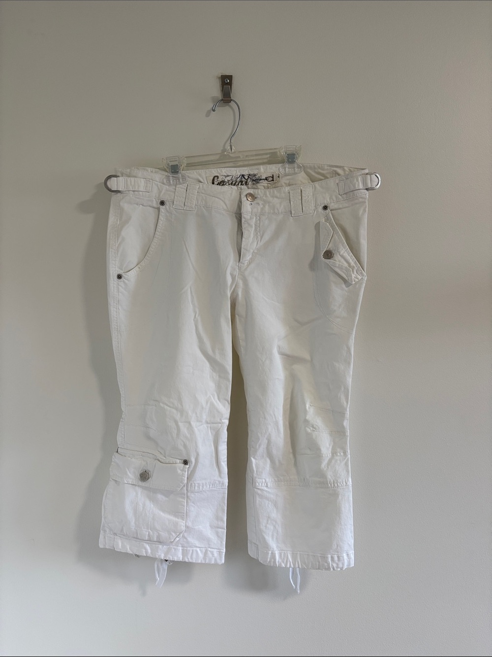 Dynamite Vintage Women's White Cargo Capris Shorts Size 13